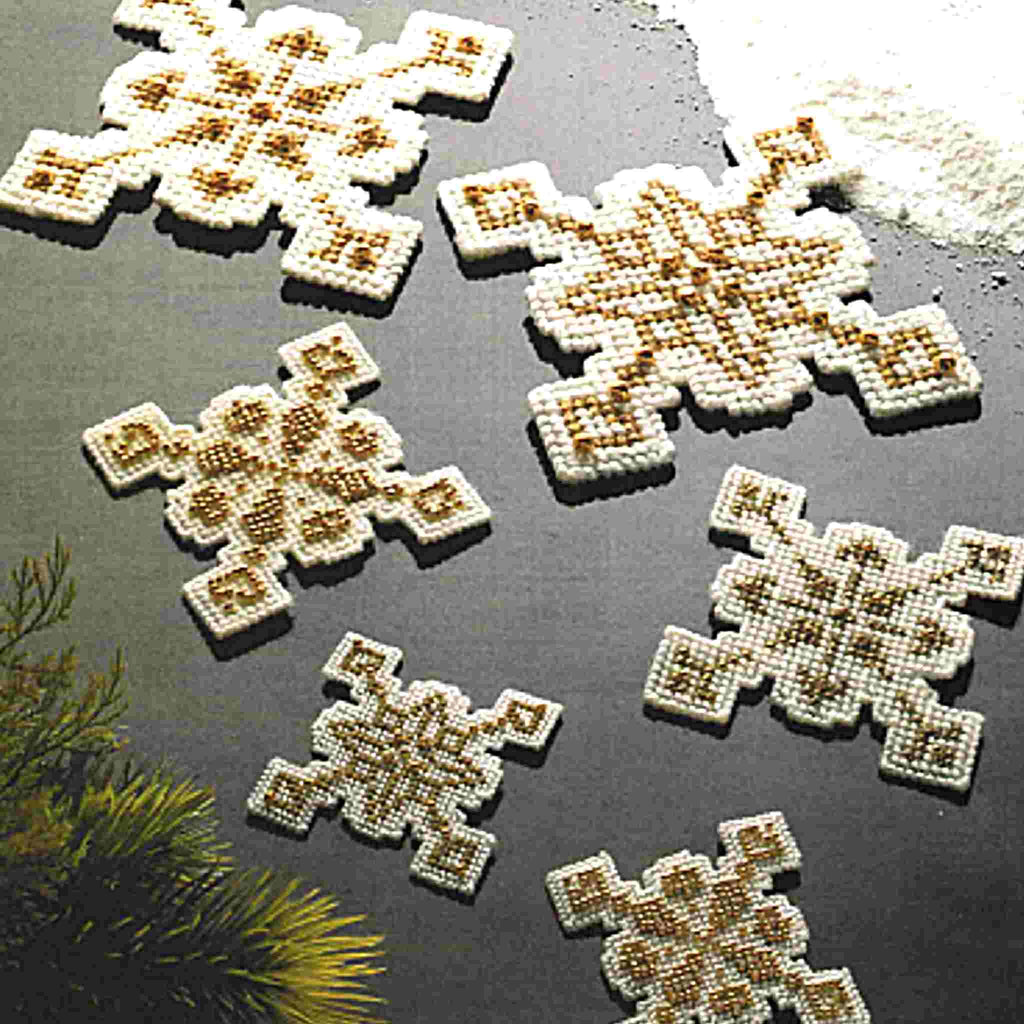 Beaded Snowflakes Christmas Ornaments Plastic Canvas Pattern detail