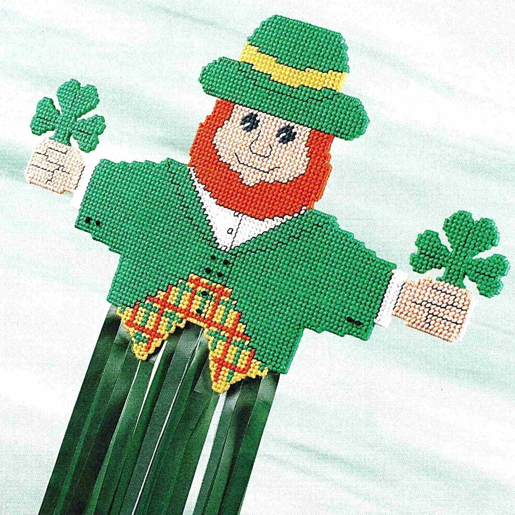 Leprechaun Windsock St Patrick's Day Plastic Canvas Needlecraft Pattern detail